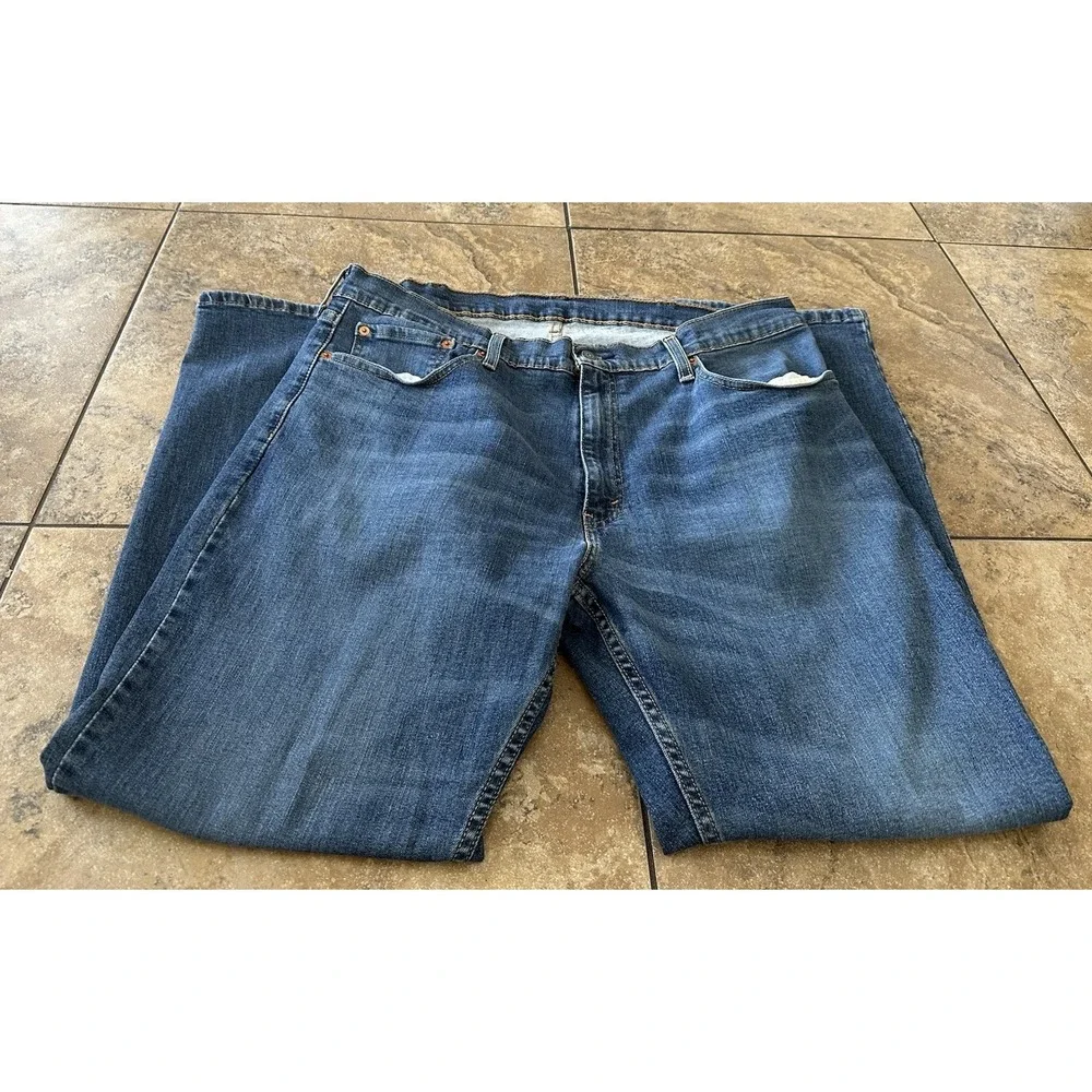 Levi's Men's 559 Blue Jeans Size 38x30 Denim Pockets Pants